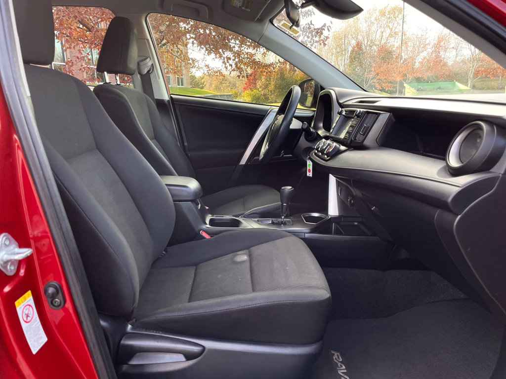 Used 2017 Toyota RAV4 LE image 24