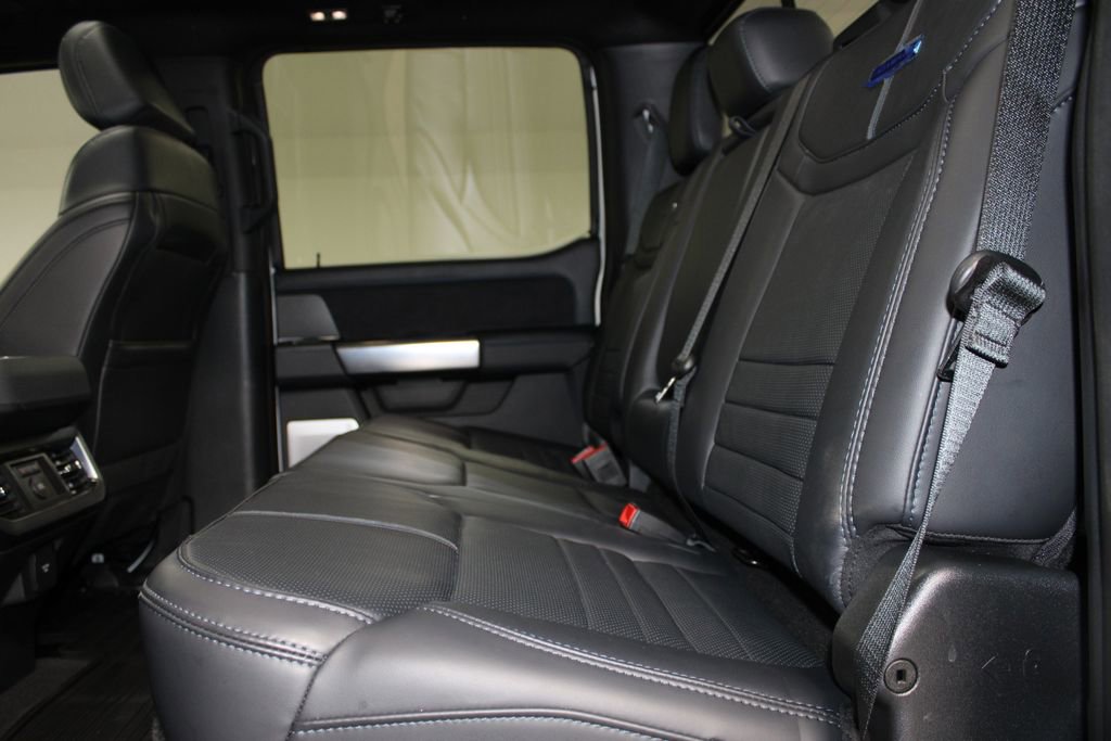 Used 2025 Ford F250 Platinum image 30