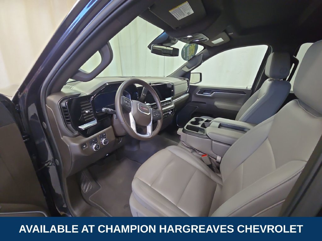 Used 2025 GMC Sierra 1500 SLT AWD/4WD image 13