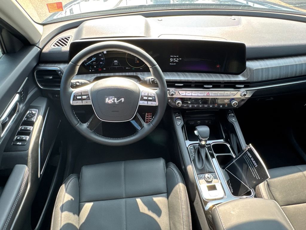 New 2025 Kia Telluride SX w/ SX Captain's Chair Package AWD/4WD image 24