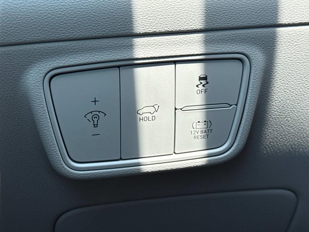 Used 2024 Hyundai Tucson Limited AWD/4WD image 13