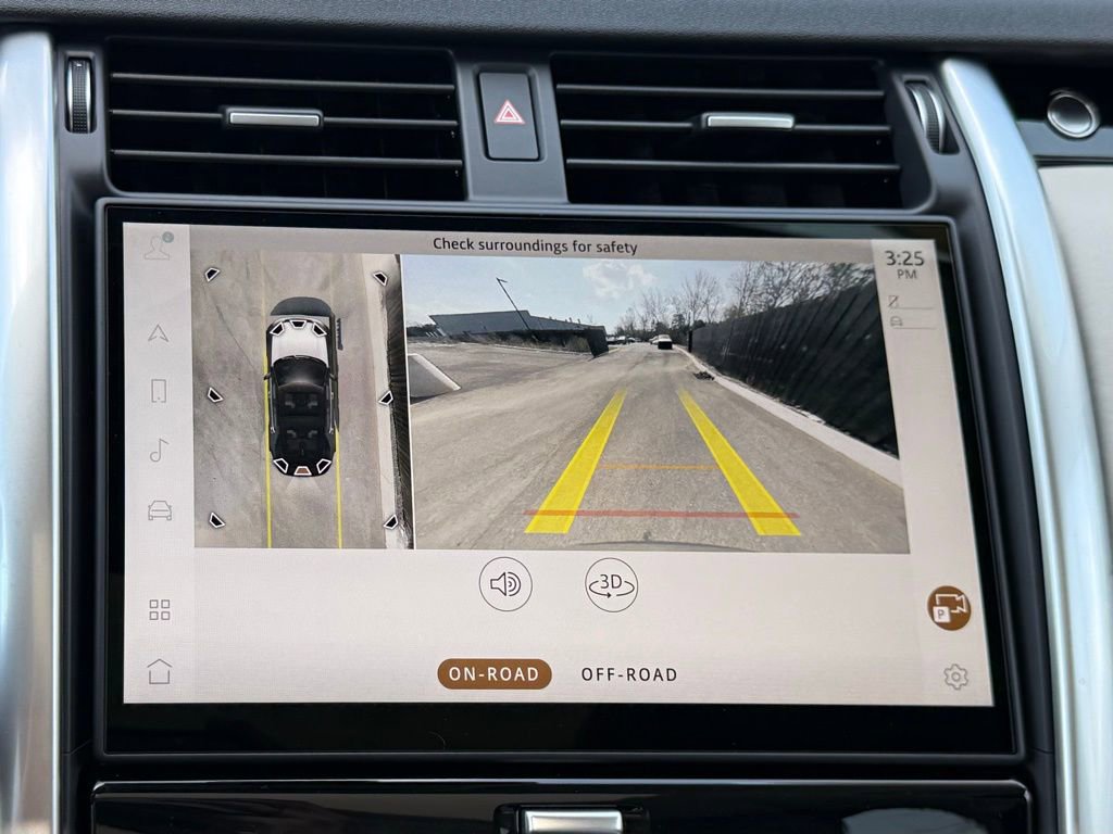 Certified 2025 Land Rover Discovery S image 27