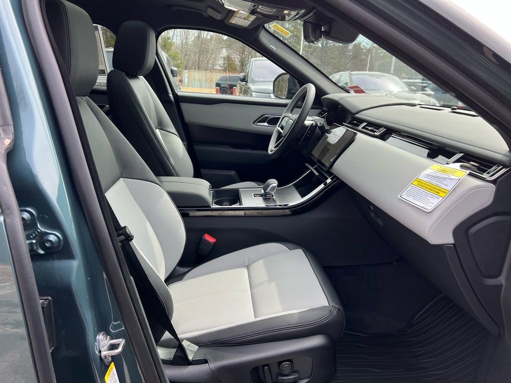 New 2026 Land Rover Range Rover Velar Dynamic SE image 28