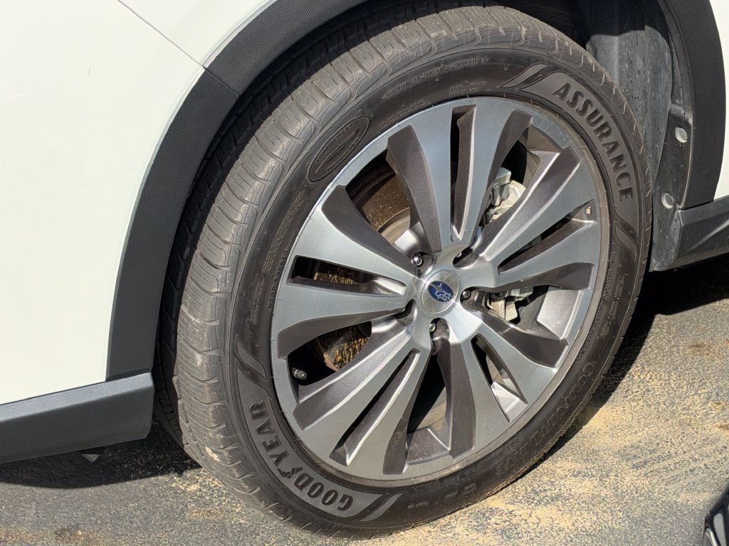 Used 2022 Subaru Ascent Touring AWD/4WD image 9