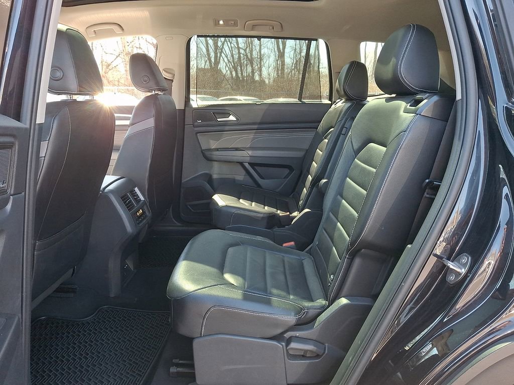 Used 2022 Volkswagen Atlas SEL Premium image 10