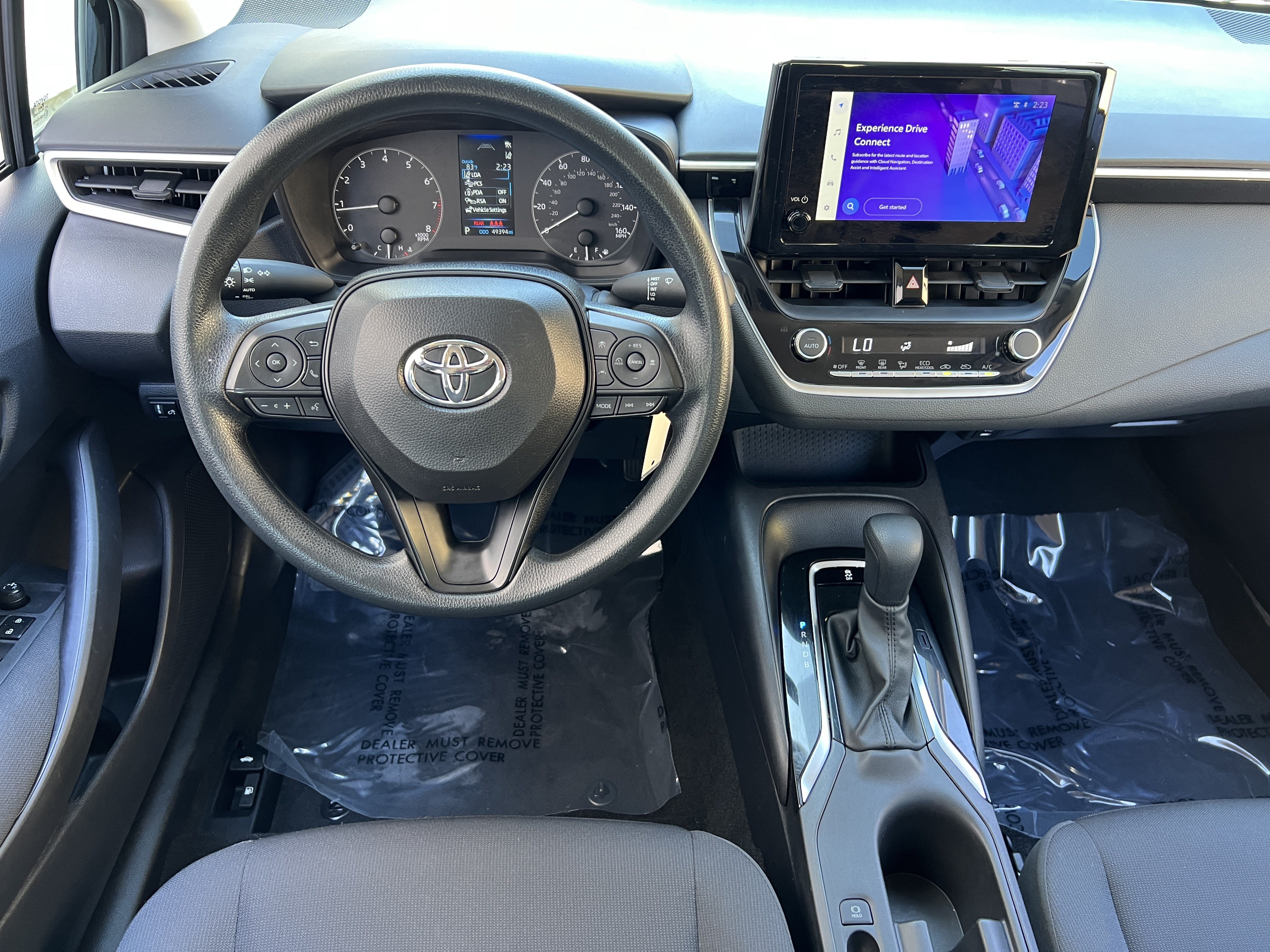 Used 2025 Toyota Corolla LE FWD image 31
