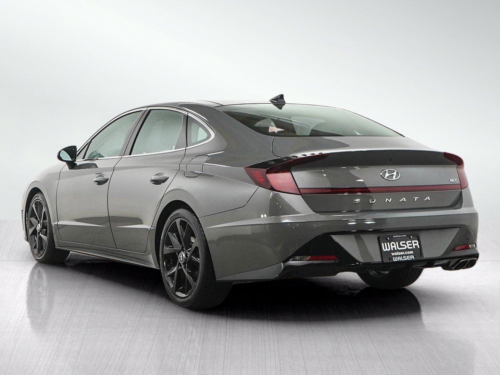 Used 2023 Hyundai Sonata SEL Plus FWD image 3
