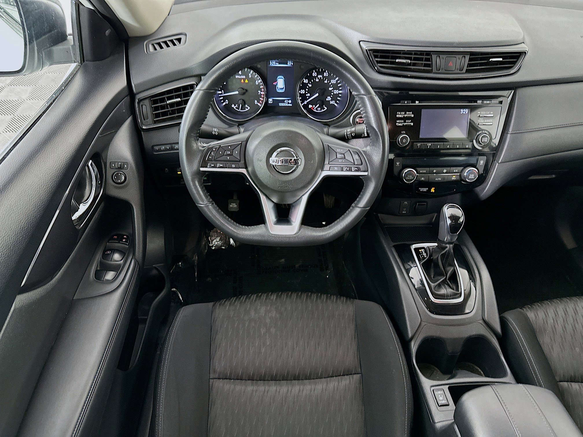 Used 2017 Nissan Rogue SV image 24