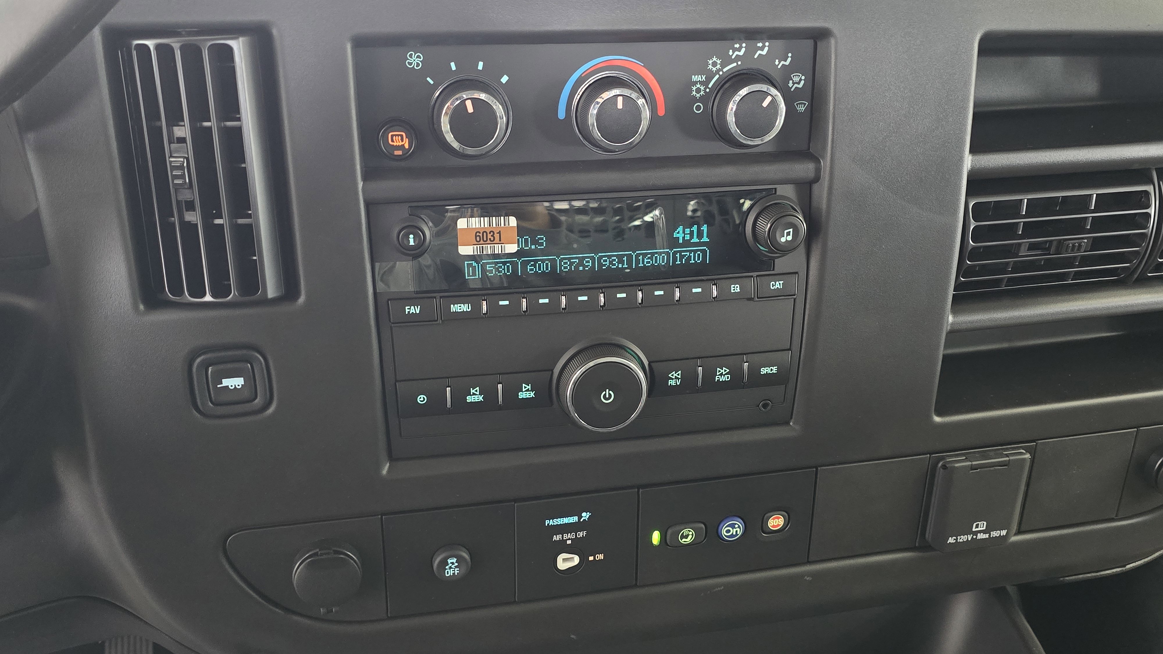 New 2024 Chevrolet Express 2500 w/ Driver Convenience Package image 13