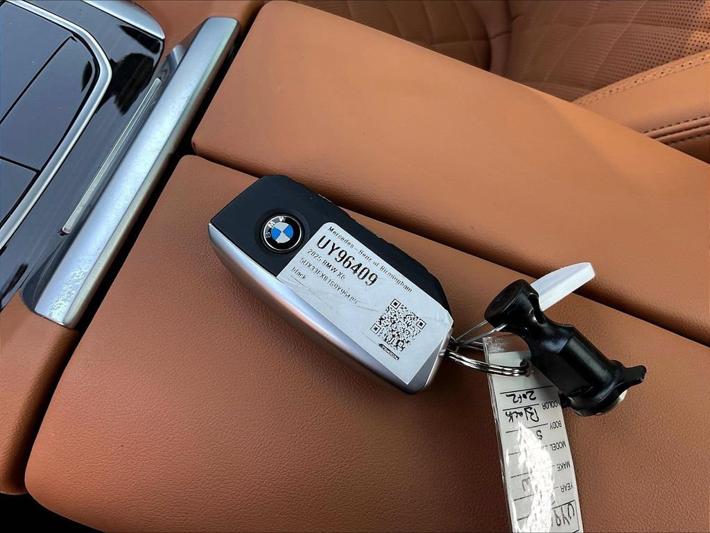 Used 2025 BMW X6 xDrive40i w/ Climate Comfort Package AWD/4WD image 36