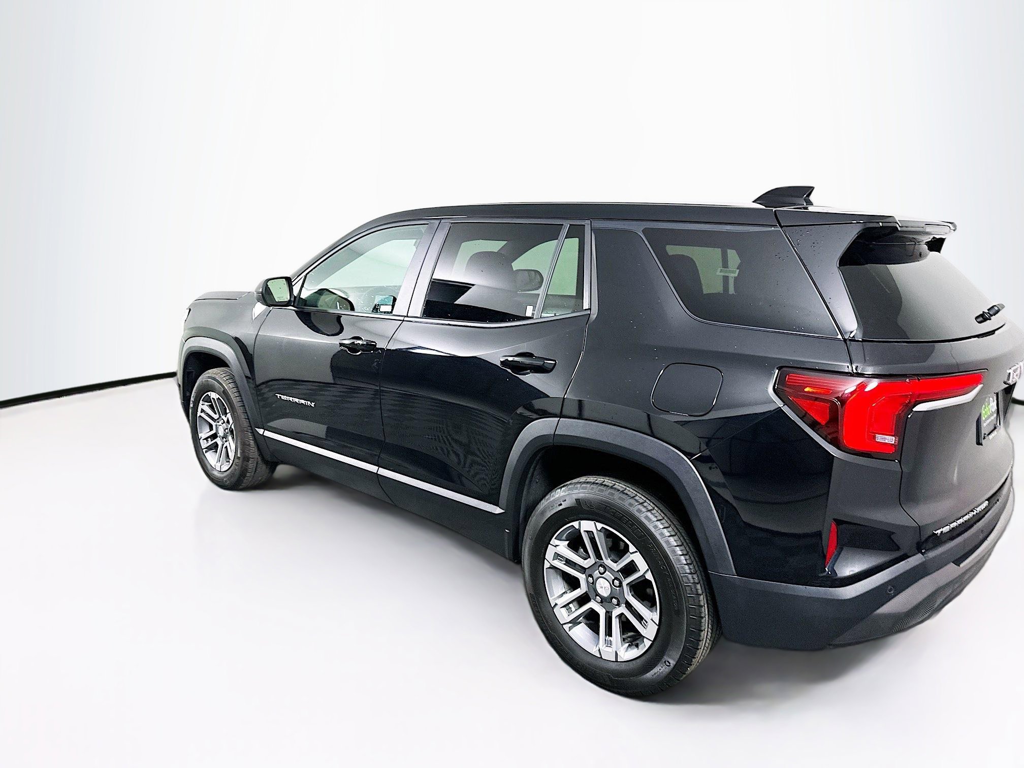 Used 2025 GMC Terrain Elevation image 5