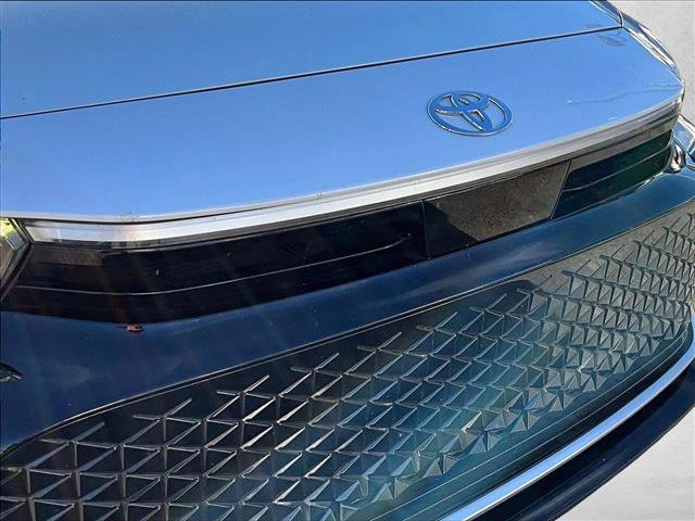 Used 2023 Toyota Crown XLE image 29