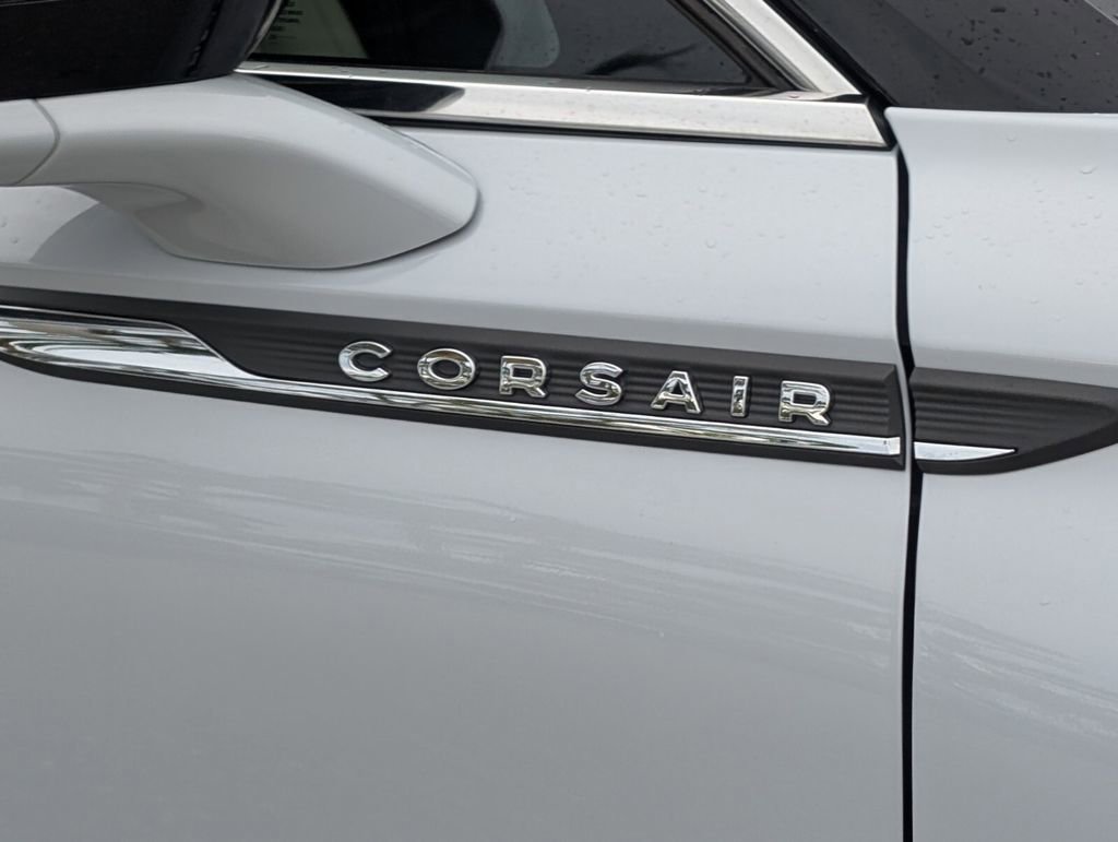 New 2026 Lincoln Corsair Reserve FWD image 10