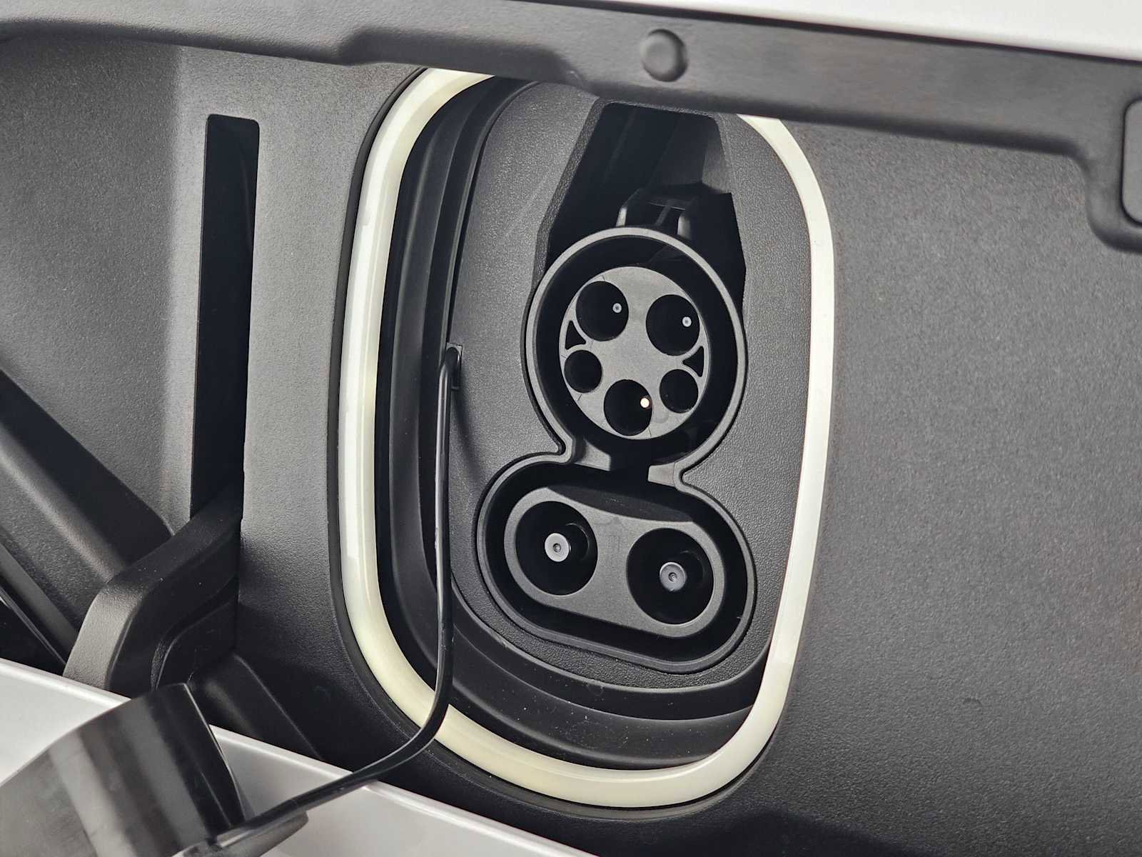 Used 2026 Cadillac Lyriq Luxury w/ LPO, Floor Liner Package image 23