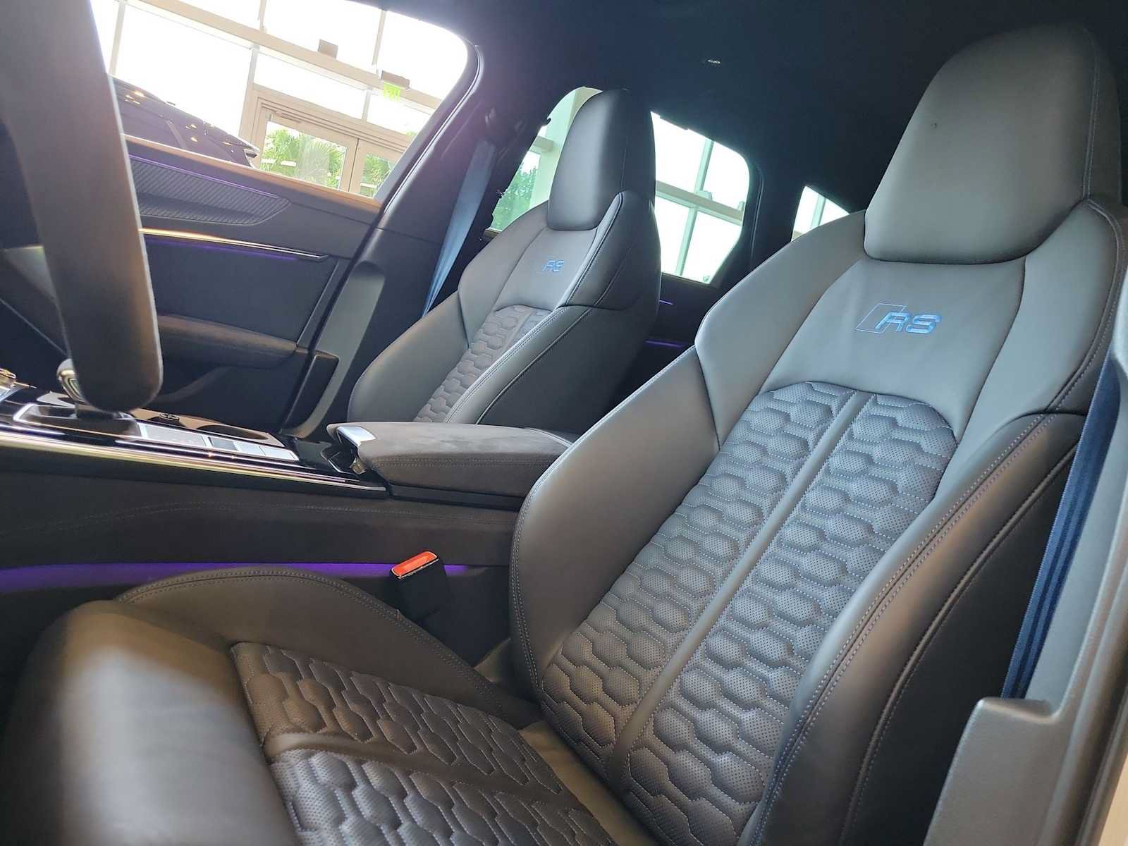 Certified 2025 Audi RS 6 performance AWD/4WD image 15