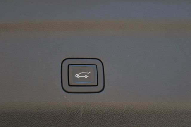 Used 2024 Chevrolet Tahoe Premier RWD image 47
