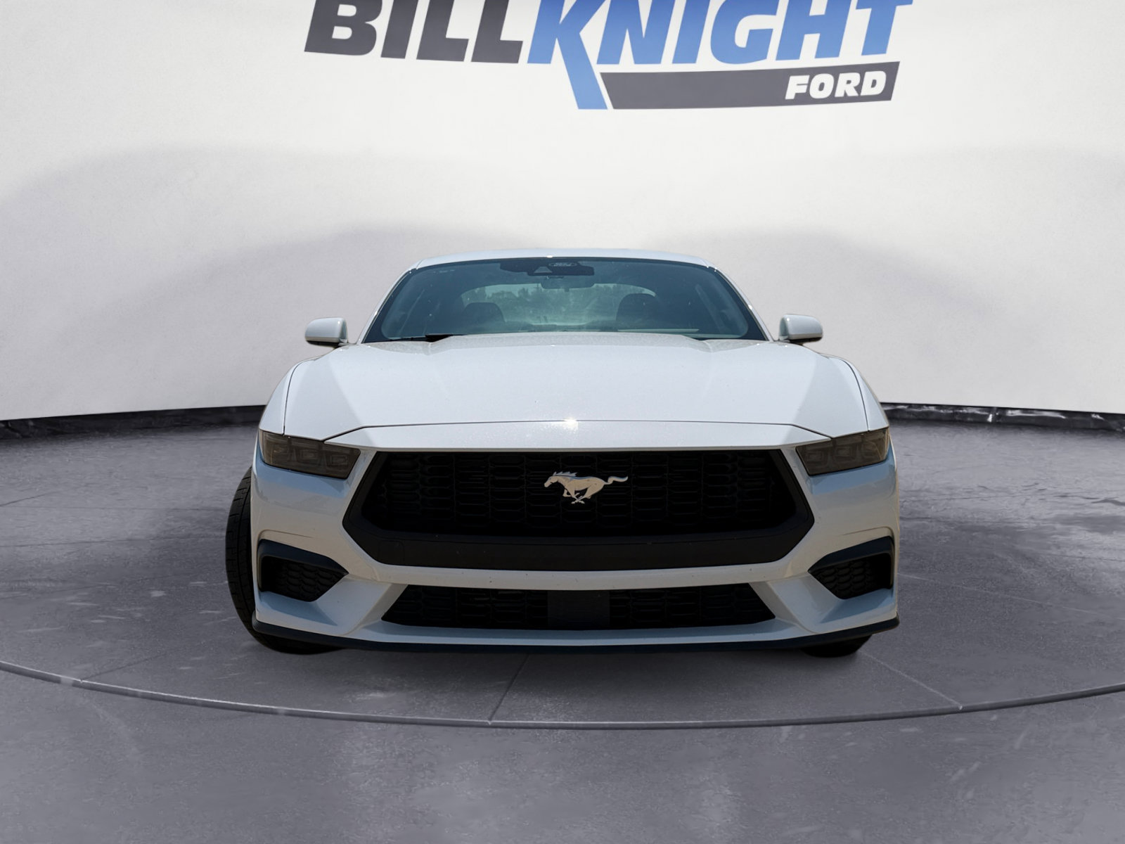 Used 2025 Ford Mustang Coupe RWD image 8