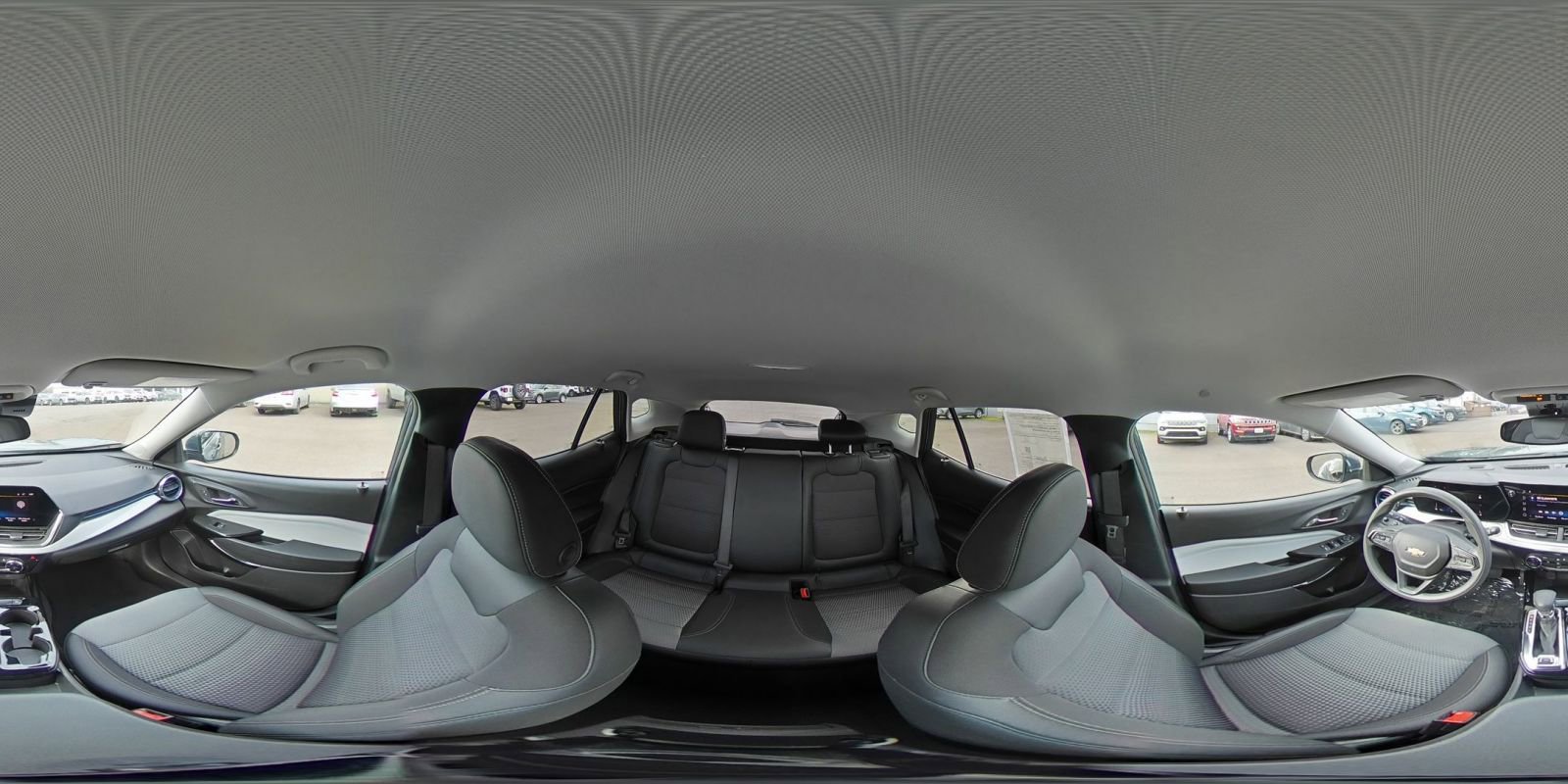 Used 2025 Chevrolet Trax LT FWD image 41