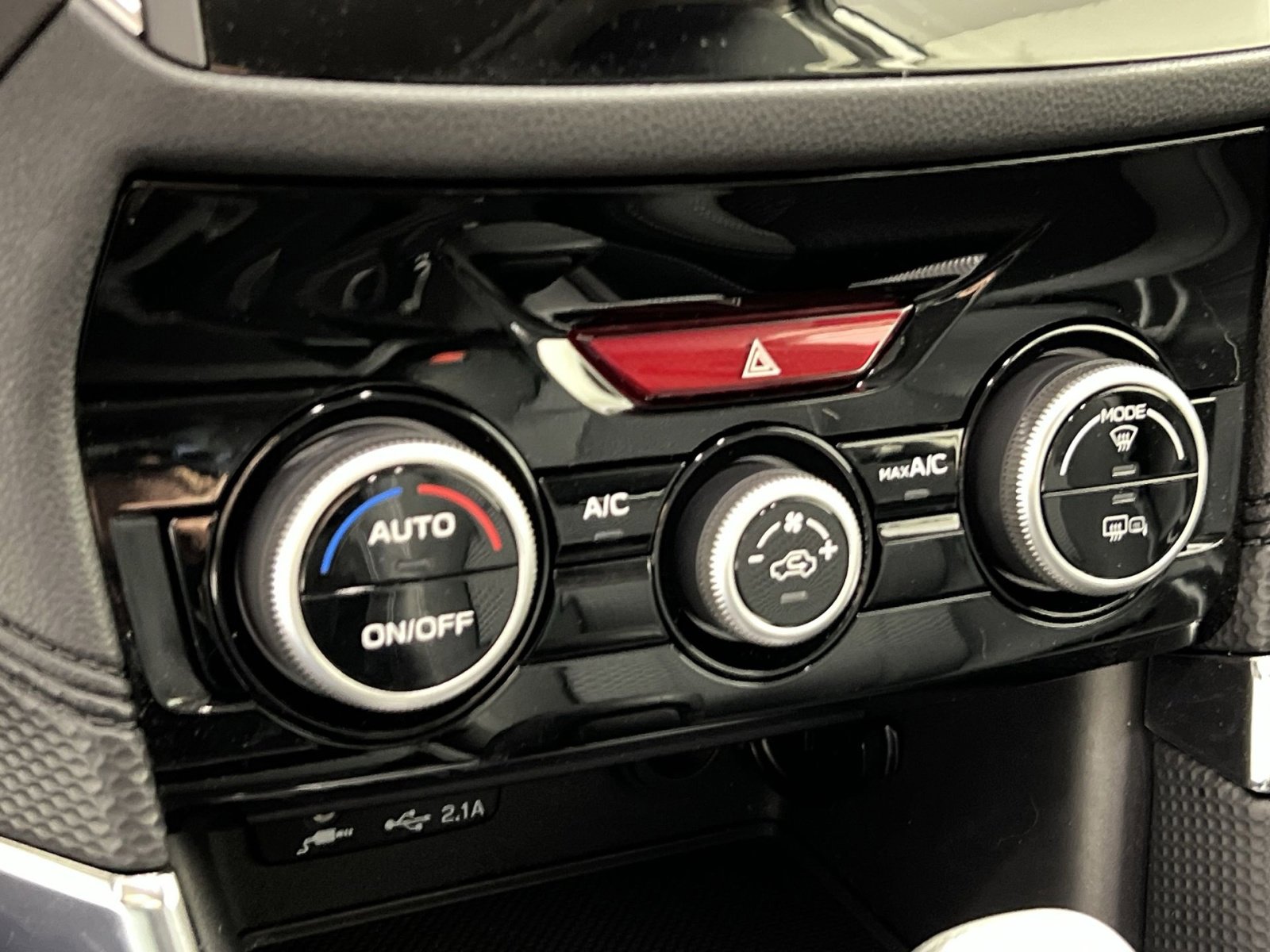 Used 2024 Subaru Forester Premium image 21