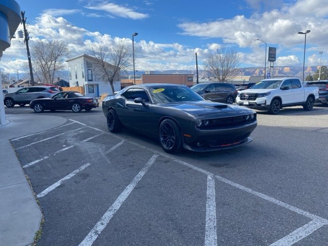 Used 2020 Dodge Challenger R/T w/ Blacktop Package image 5