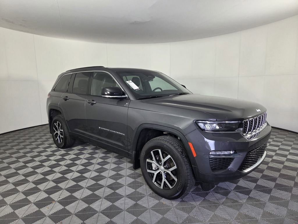 Certified 2025 Jeep Grand Cherokee Limited w/ MOPAR Finishing Package AWD/4WD image 2
