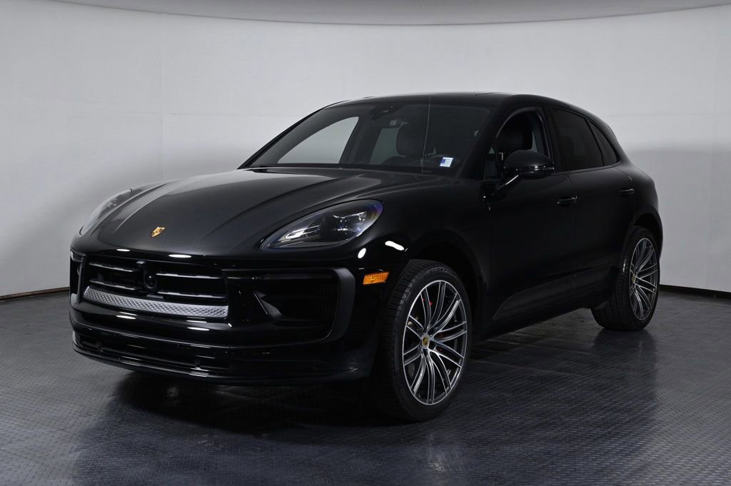 Used 2025 Porsche Macan S image 1