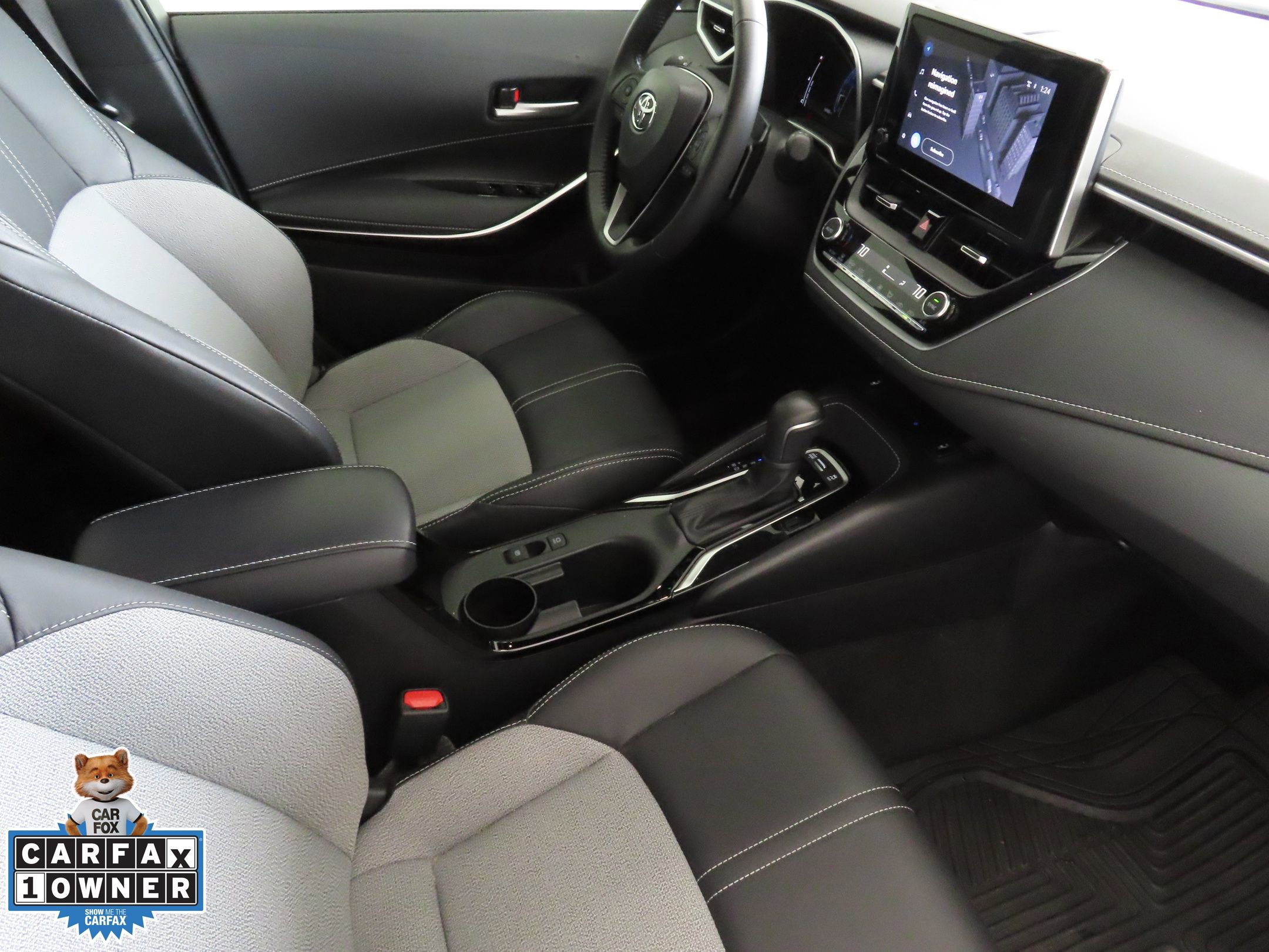 Used 2023 Toyota Corolla XSE image 25
