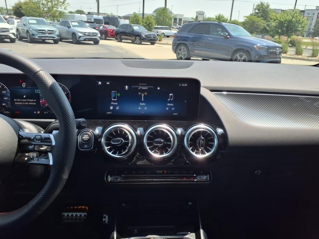 Certified 2025 Mercedes-Benz GLA 250 4MATIC image 18