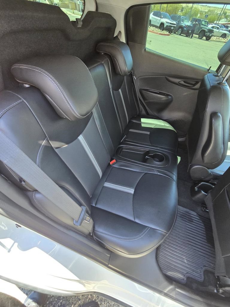 Used 2022 Chevrolet Spark ACTIV FWD image 32