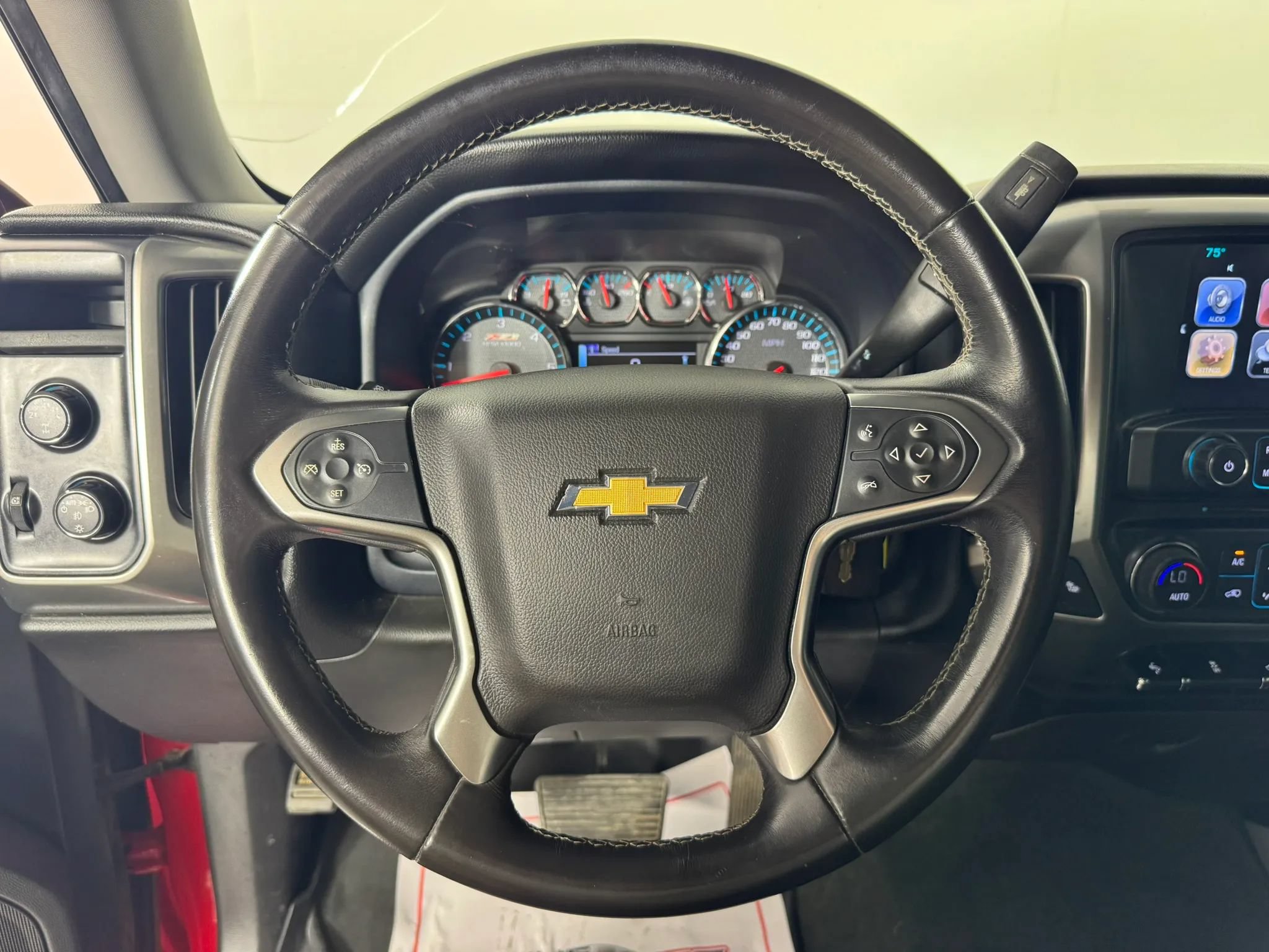 Used 2018 Chevrolet Silverado 1500 LT w/ All Star Edition AWD/4WD image 13