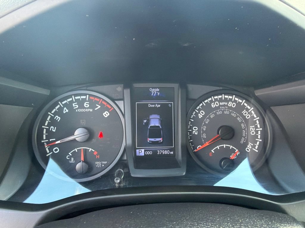Used 2020 Toyota Tacoma SR AWD/4WD image 21