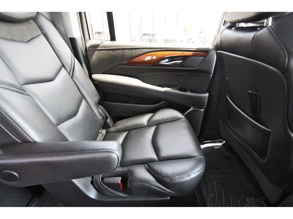 Used 2019 Cadillac Escalade ESV Premium Luxury AWD/4WD image 11