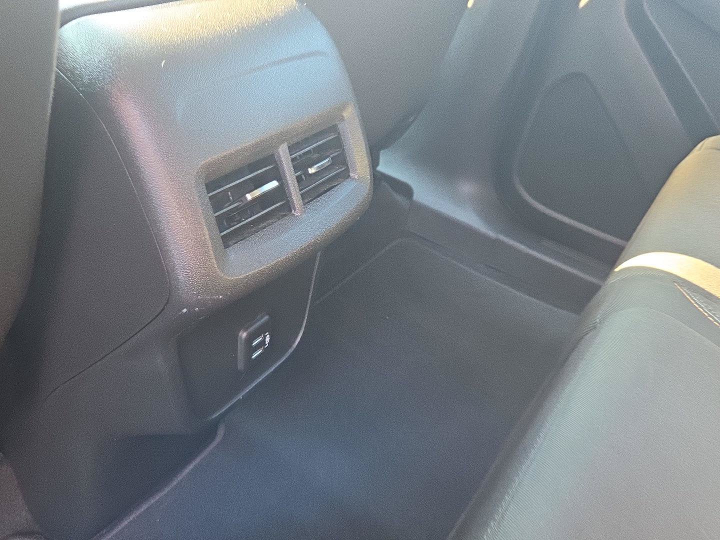 Used 2019 Chevrolet Equinox LT FWD image 20