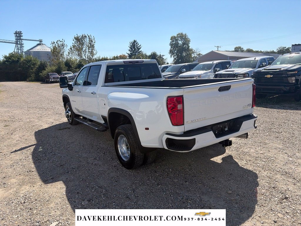 Used 2022 Chevrolet Silverado 3500 High Country AWD/4WD image 5