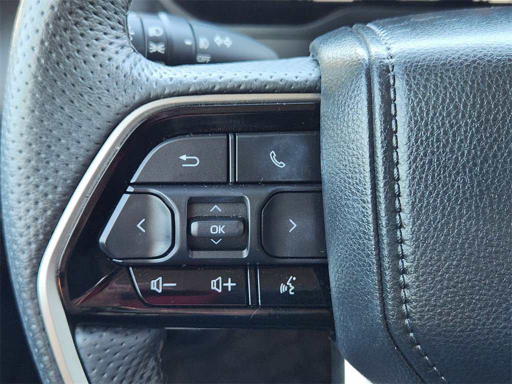 Used 2023 Toyota Tundra Limited image 31