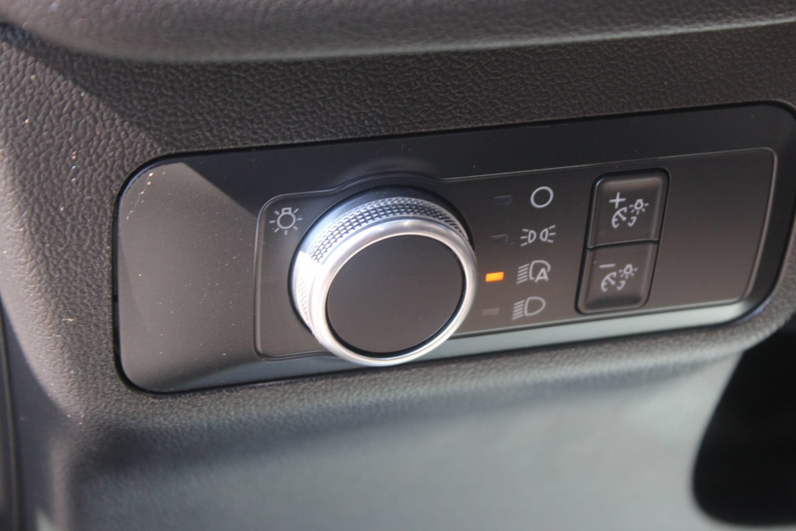 Used 2022 Ford Escape SE FWD image 23