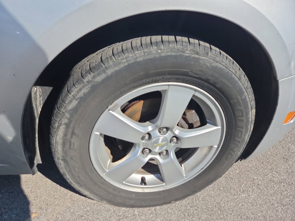 Used 2016 Chevrolet Cruze LT w/ Sun And Sound Package video 2