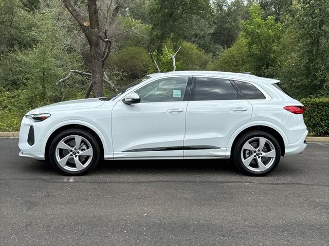 Certified 2025 Audi Q5 Prestige AWD/4WD image 8