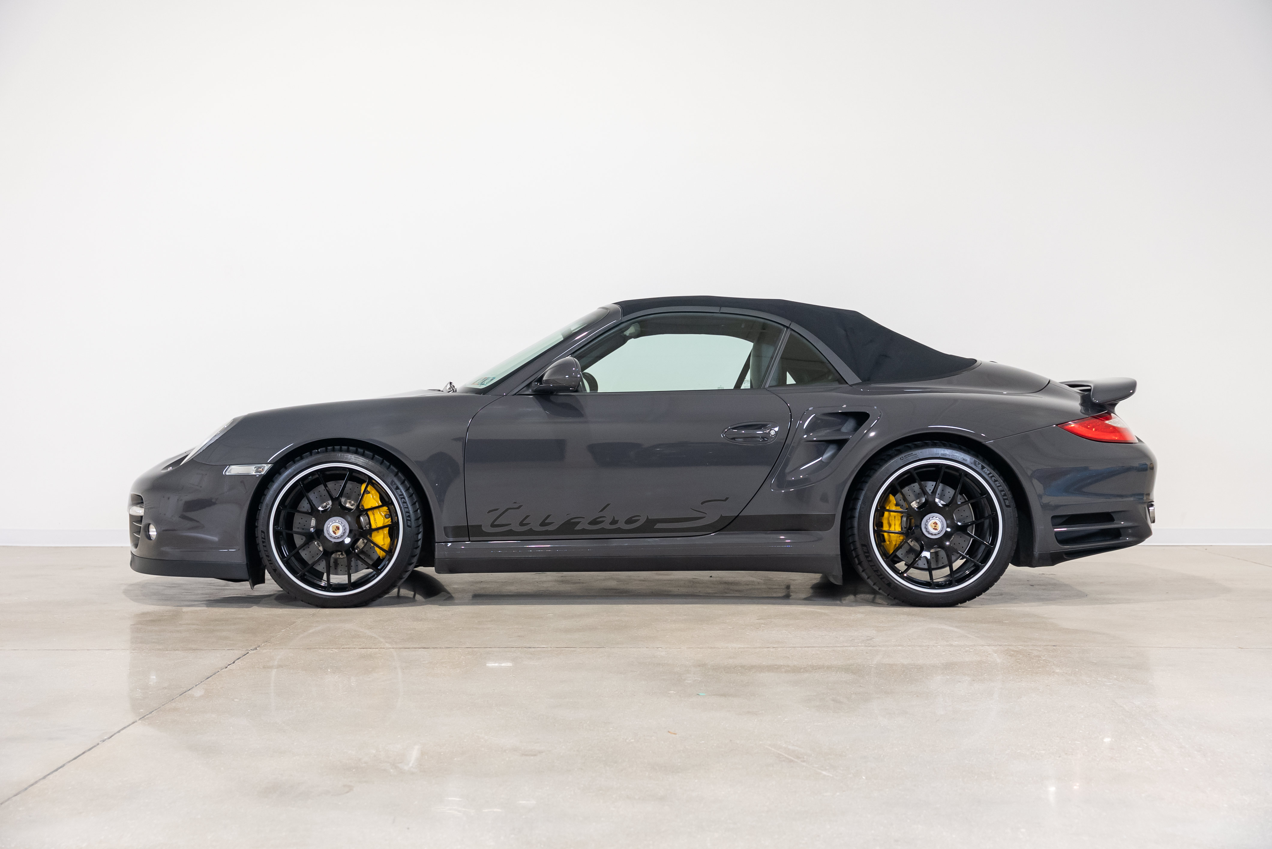 Used 2012 Porsche 911 Edition 918 Spyder AWD/4WD image 6