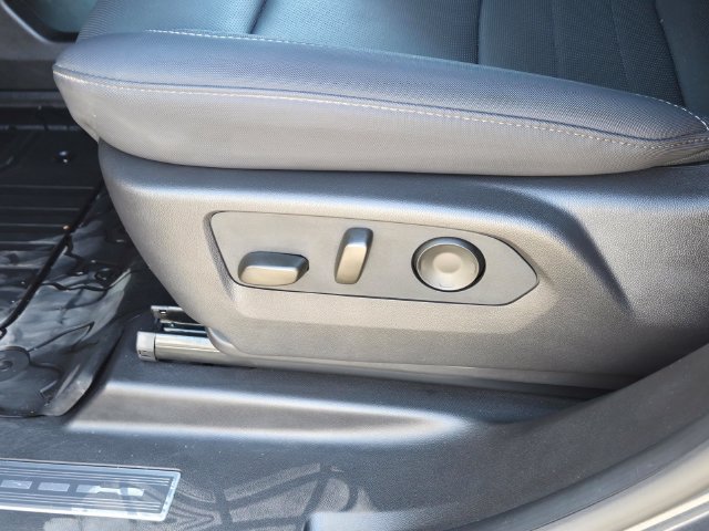 Used 2026 GMC Hummer EV SUV AWD/4WD image 14