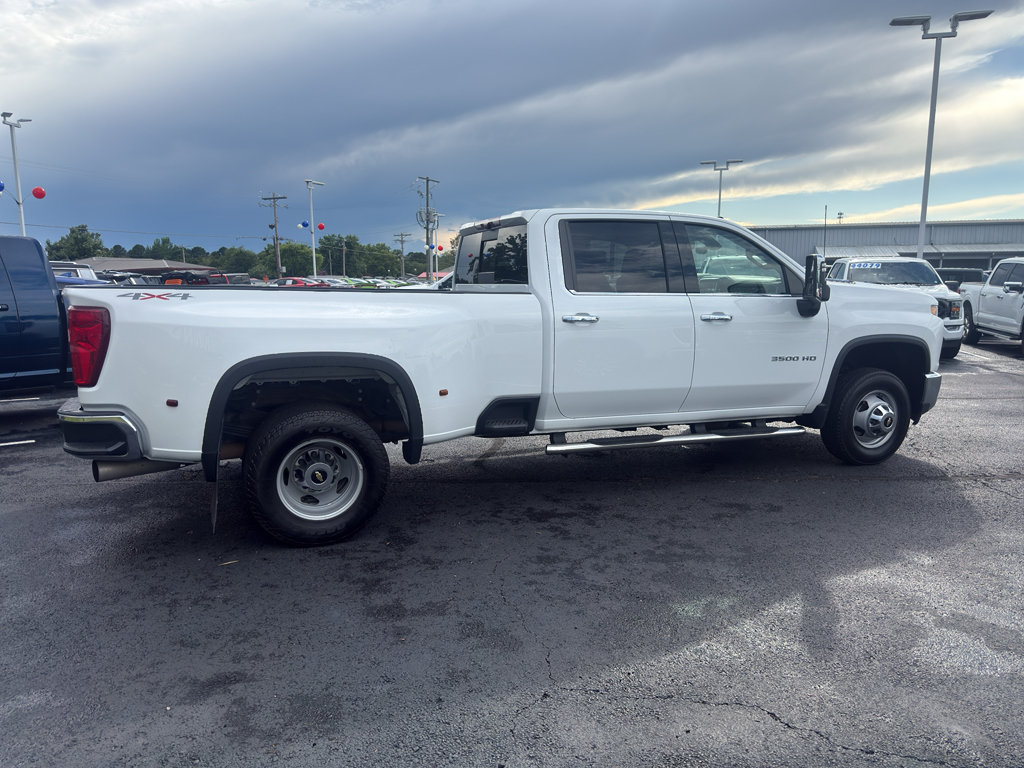 Used 2021 Chevrolet Silverado 3500 LTZ w/ LTZ Convenience Package AWD/4WD image 4