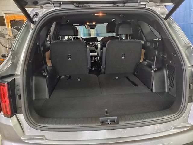 Certified 2023 Kia Sorento SX Prestige AWD/4WD image 14