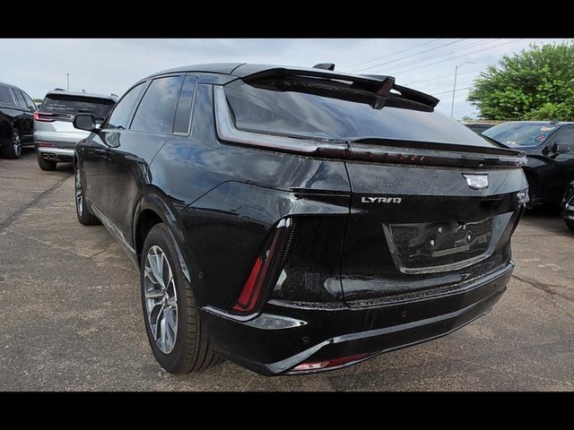 Used 2025 Cadillac Lyriq Sport image 2