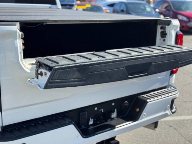 Used 2023 GMC Sierra 2500 Denali image 6