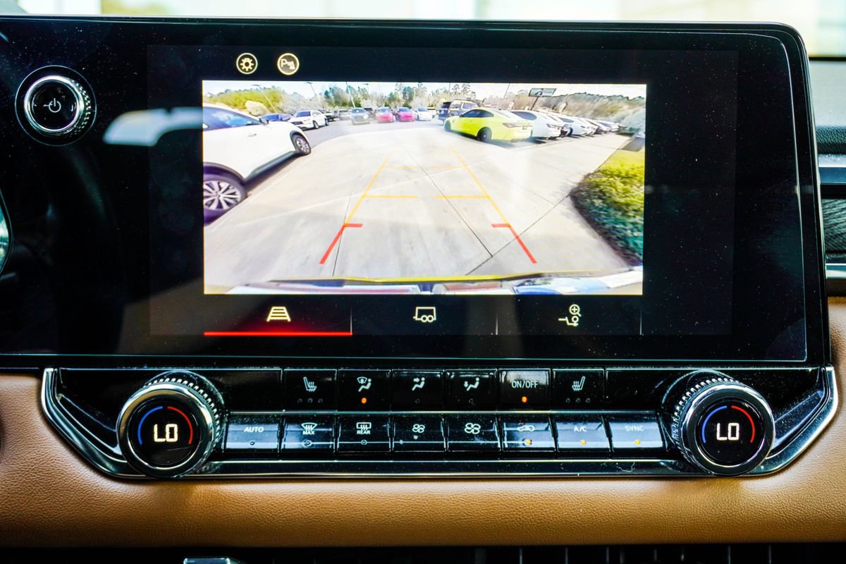 Used 2023 GMC Canyon AT4 w/ Canyon Safety Plus Package image 26