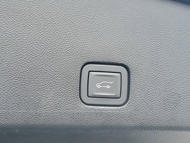 Certified 2024 Cadillac XT6 Luxury AWD/4WD image 10