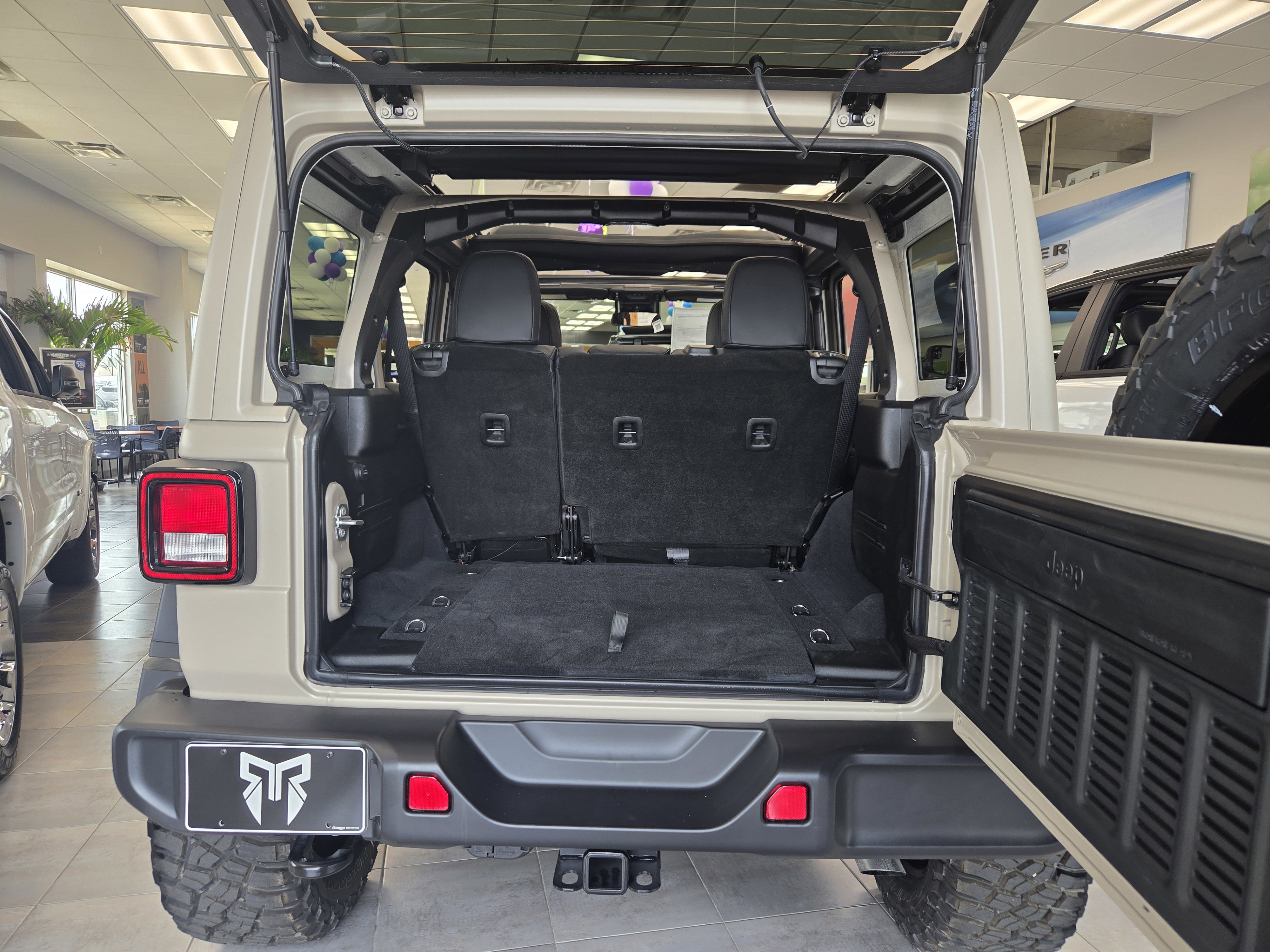 New 2025 Jeep Wrangler Unlimited Sport image 6