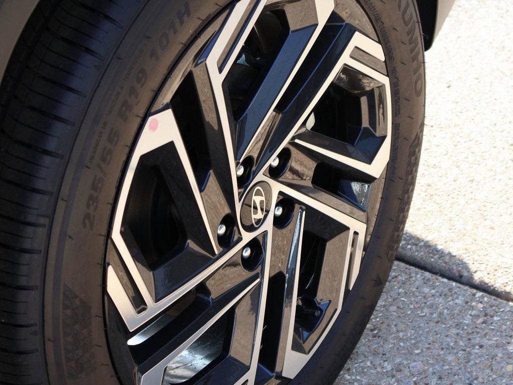 New 2026 Hyundai Tucson Limited image 42