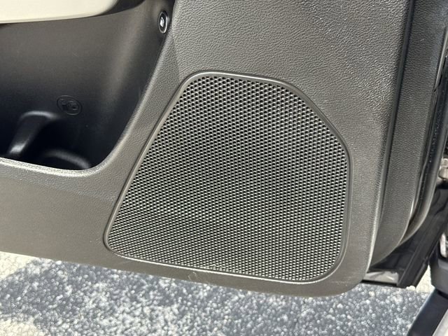 Used 2018 Jeep Cherokee Latitude Plus w/ Cold Weather Group image 25