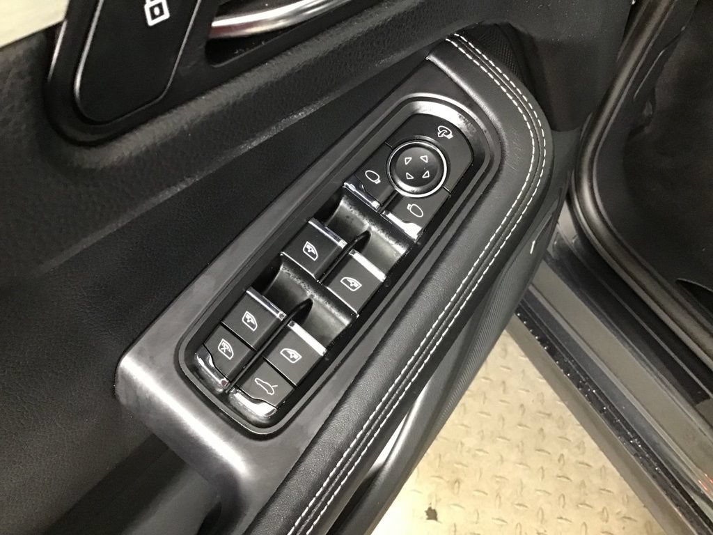 Certified 2023 Porsche Macan GTS w/ Premium Package Plus AWD/4WD image 31